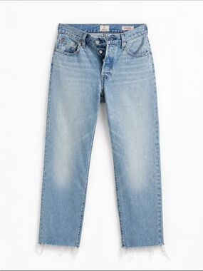 LEVI’S 501 distressed button fly jeans!